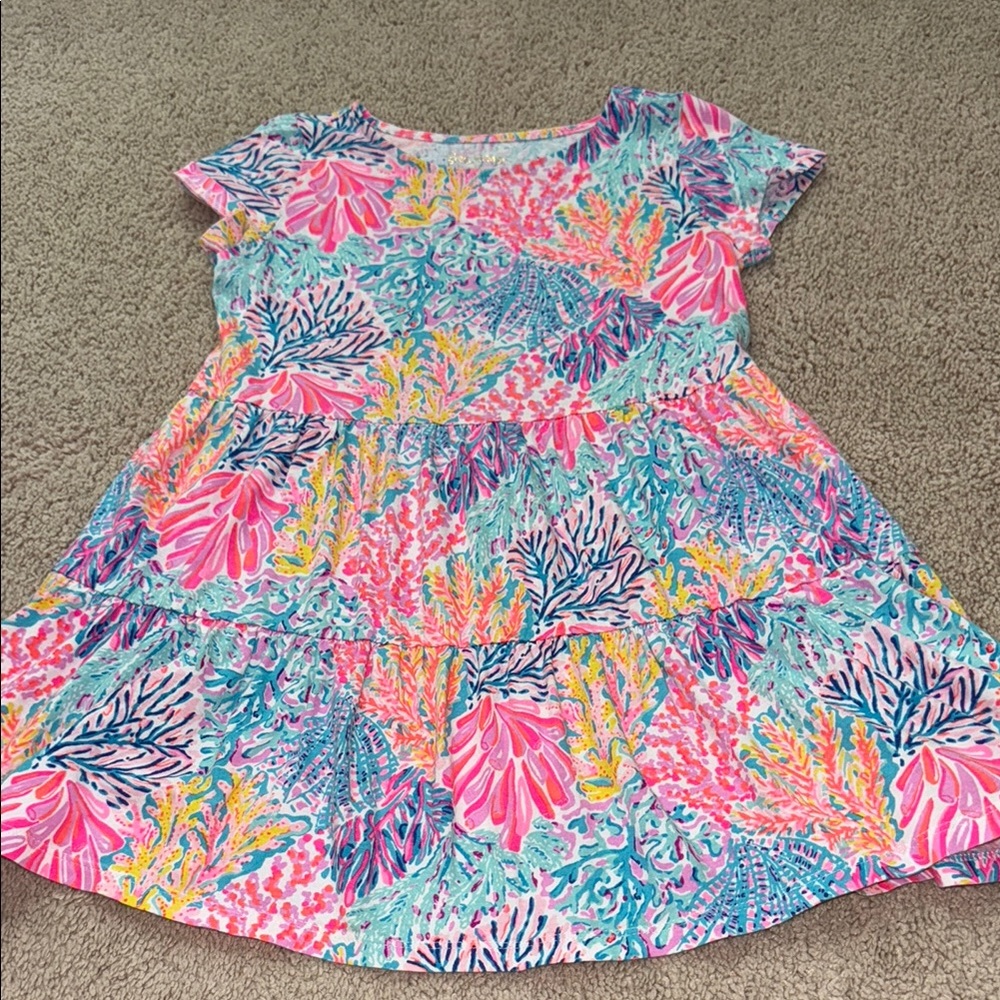 Lilly Pulitzer girls medium 6-7 short sleeve dress